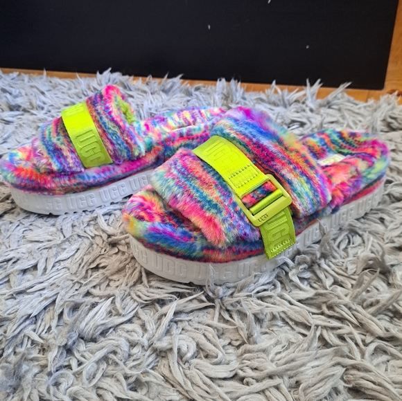 UGG Rainbow Platform Slip On NWOT - Picture 3 of 5